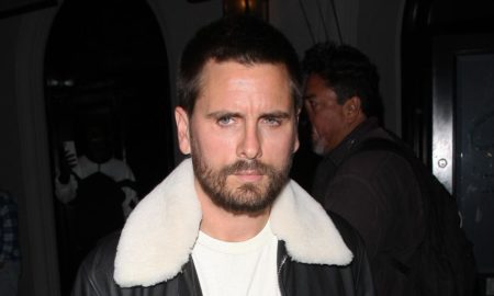 scott disick 450x270 - Scott Disick confirma su relación con Amelia Hamlin de 19 años