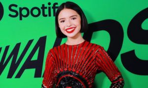 GettyImages 1210690567 e1611842825230 300x180 - Piden dinero con meme de Ángela Aguilar