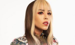 La cantante mexicana Danna Paola 300x180 - Danna Paola acusa al gobierno federal de cuidar monumentos y no a las mujeres
