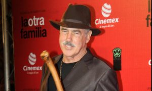 garcia e1546048607614 300x180 - Andres García habla sobre el rumor de que él es el verdadero papá de Luis Miguel