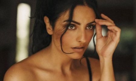 BVNWK6PNJVAWLKQ7LRRKKOAAAE 1 450x270 - Aislinn Derbez se une a campaña contra el abuso sexual con fuerte mensaje