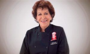 Chepina 1 300x180 - Fallece un ícono de la televisión en México, Chepina Peralta
