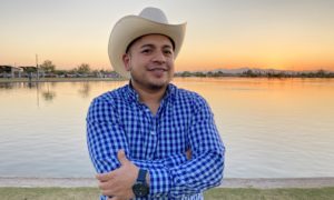 IMG 0876 300x180 - Luis Billhey lanza su nuevo tema "Culebras"