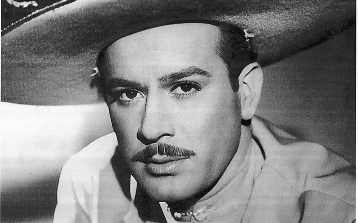 pedro infante 1 - Revivirán a Pedro Infante con su radionovela "Ahí viene Martín Corona"