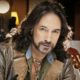 415211 16322 1 80x80 - Marco Antonio Solís se ríe del vestuario estrafalario que usaba en Los Bukis