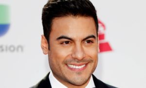 Carlos Rivera no podrá presentar los Latin Grammy tras contacto con Covid 19 1 300x180 - Carlos Rivera se lanza al estilo Luismi