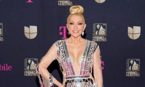 la cantante mexicana yuri 300x180 - A Yuri le detectaron tumor cancerígeno durante operación