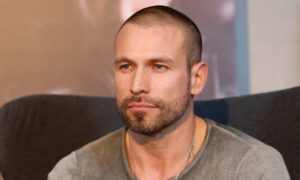 rafael amaya 300x180 - Rafael Amaya habla por primera vez de sus adicciones