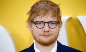 15989753152525 300x180 - Ed Sheeran reaparece como vampiro en su nueva canción "Bad Habits"