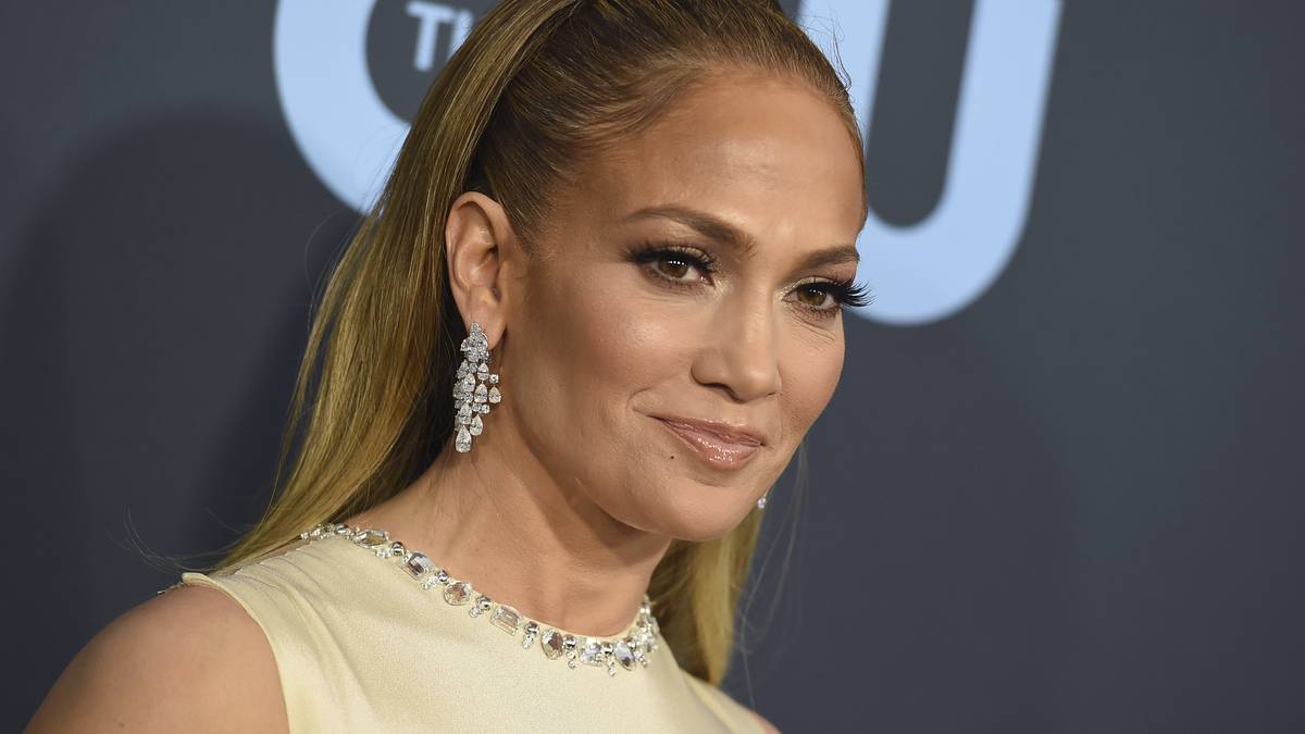 2GJU5TUOQNBCZMCKVSZZ6UFBQA - Jennifer Lopez firma millonario contrato con Netflix