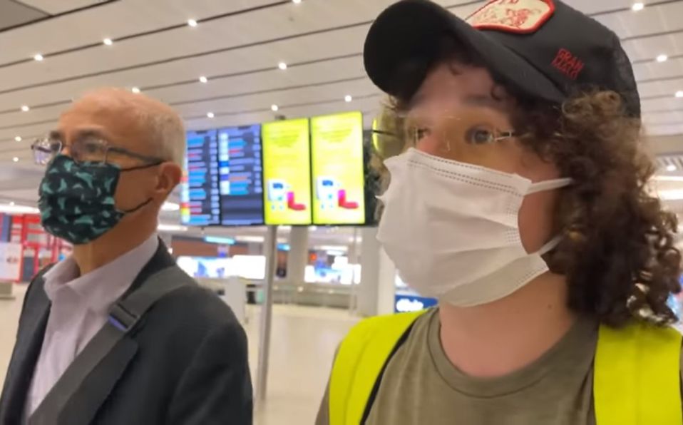 Luisito 2 - Luisito Comunica varado en Europa por tema de vacunas