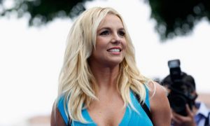 Britney Spears busca que su padre deje ser su tutor legal 300x180 - Papá de Britney asegura que  está “mentalmente enferma”