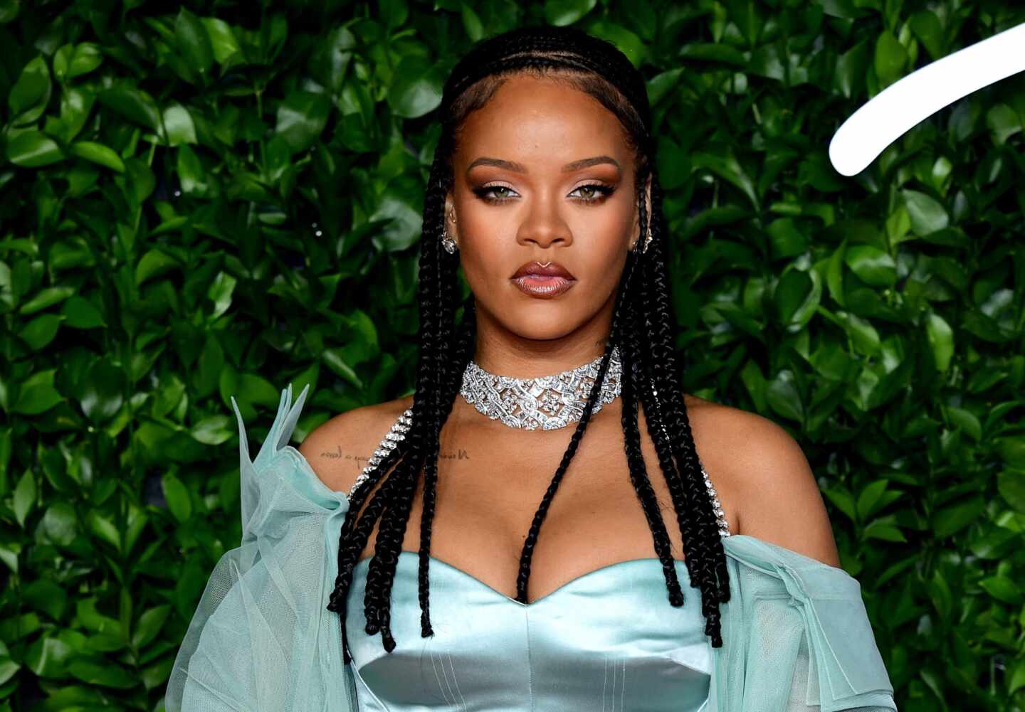 EuropaPress 2526738 02 december 2019 england london barbadian singer rihanna attends the 1 1 - Rihanna se convierte en multimillonaria