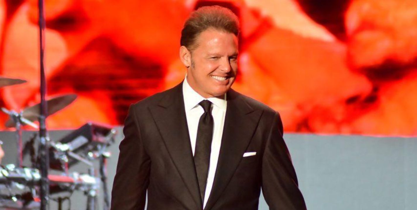 luis miguel estrena romance con ex novia crop1628022698712.jpg 715985292 - Aseguran que Luis Miguel regresó con una ex