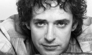 Cerati 1024x642 1 300x180 - El día que Gustavo Cerati fue cautivado por Thalía