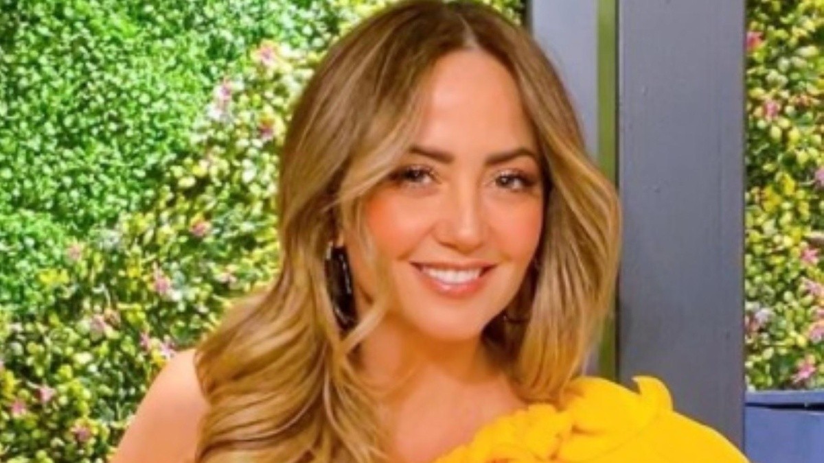 andrea legarreta hoy instagram crop1611361233305 crop1611370451342.jpg 554688468 - Andrea Legarreta hace una confesión muy personal