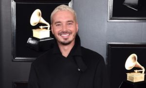 descarga 1 1 300x180 - J Balvin explota contra los Latin Grammy