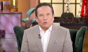 las demandas de las que no se salvo Gustavo Adolfo 300x180 - Gustavo Adolfo Infante estalla contra El Rey Grupero