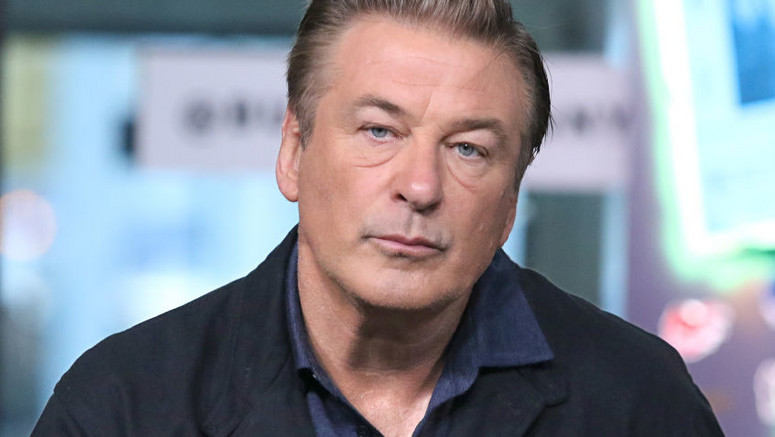 alec baldwin - Autoridades presentaran cargos por disparo de Alec Baldwin