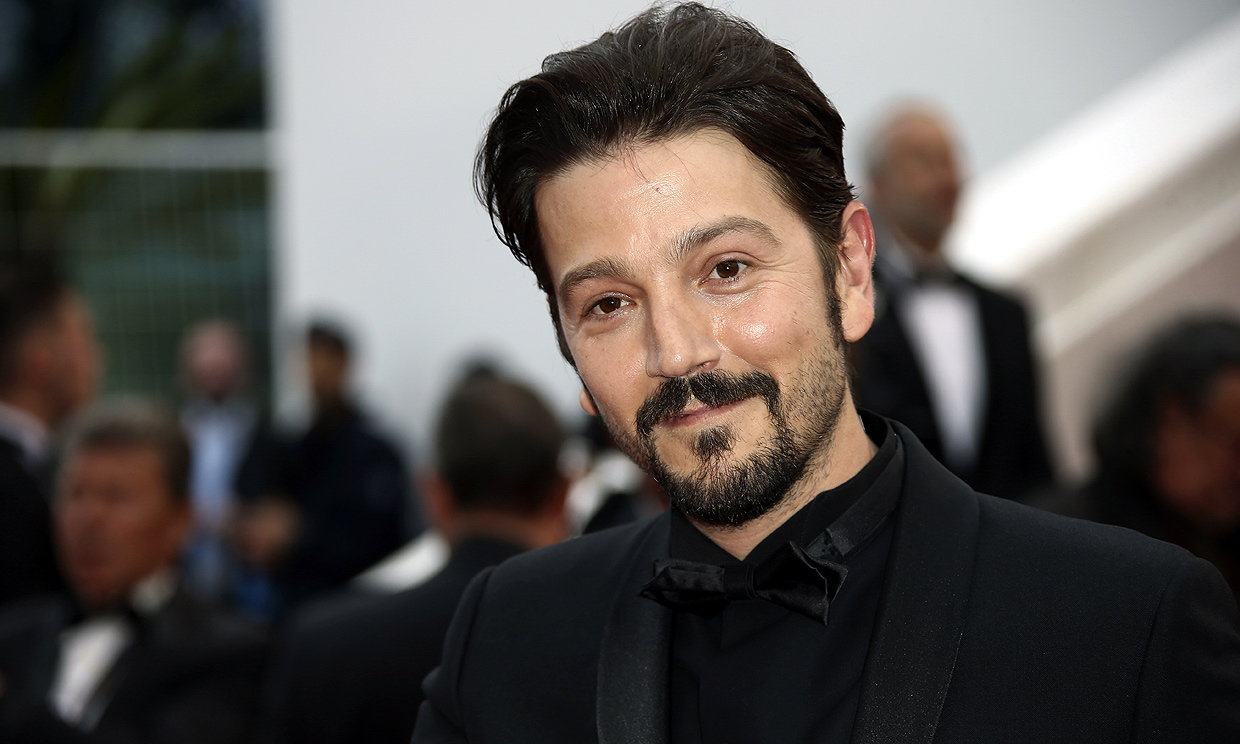 diego luna gtres1 t - Diego Luna habla sobre el ejemplo que quiere dar a sus hijos