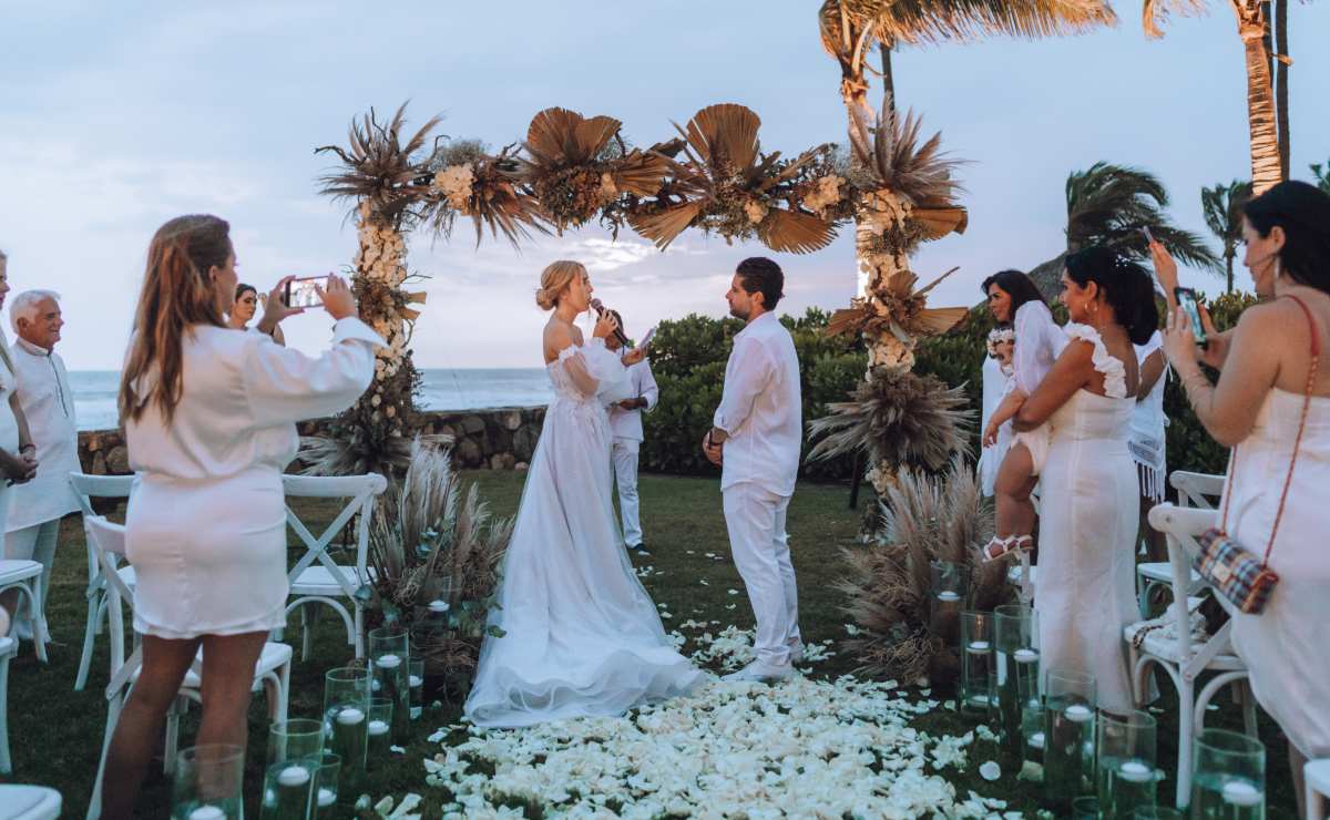 shanik aspe mauricio odiardi portada paloma lopez - Shanik y Mauricio se dieron el 'SI' en romántica ceremonia