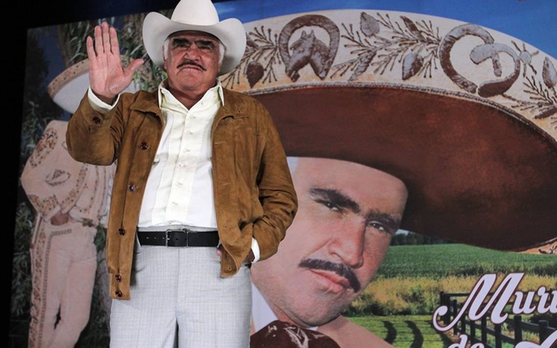 Vicente Fernández - Muere Vicente Fernandez 'El charro de Huentitán',81 años.