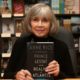 anne rice con el libro del principe lestat 830x519 1 1280x720 1 80x80 - Fallece la famosa escritora Anne Rice
