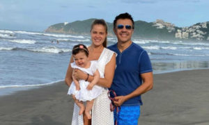 FotoJet   2021 08 30T115328.573 300x180 - Adrián Uribe y Thuany Martins posponen su boda religiosa