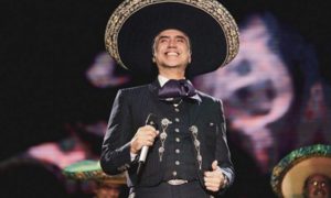 alejandro fernandez 300x180 - Alejandro Fernández dejó de seguir a su exesposa