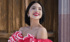 angela aguilar 1.png 554688468 1 300x180 - Ángela Aguilar da salto en solitario y canta a su familia