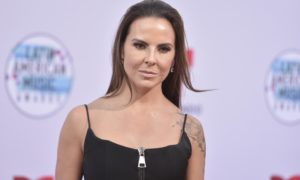 descarga 5 300x180 - Kate del Castillo tiene bloqueado a Sean Penn