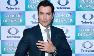 FotoJet  45  300x180 - Filtran video de David Zepeda junto a una misteriosa rubia