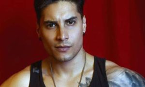 alex perea ig 622a2c781c04b 300x180 - Alex Perea responde a quienes lo señalan de violento y golpeador