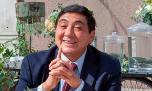 Carlos Bonavides 300x180 - Carlos Bonavides ya planea viaje para conocer a su hija