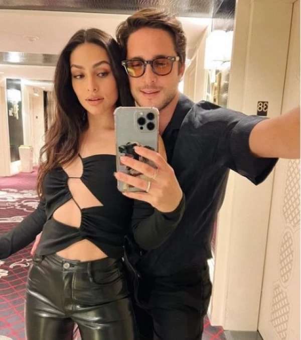 descarga 4 1 - La razón por la que Renata no se ha casado con Diego Boneta