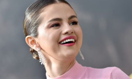 1595410273 612132 1595410487 noticia normal amp 450x270 - Selena Gomez llega a los 30 más fabulosa que nunca