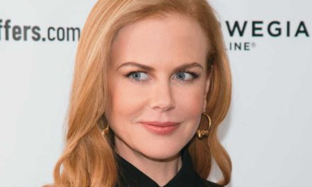 1648555823 913504 1648557284 noticia normal 450x270 - Nicole Kidman desfila para Balenciaga y su vestido desata memes