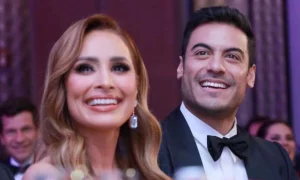 24WAVBBNDBL7HKXQMIFRZNI35Q 300x180 - El tuit que confirma el matrimonio de Carlos Rivera y Cynthia Rodríguez