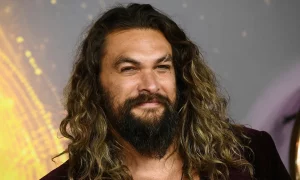 Jason Momoa 300x180 - Jason Momoa tiene accidente en su coche en Los Angeles