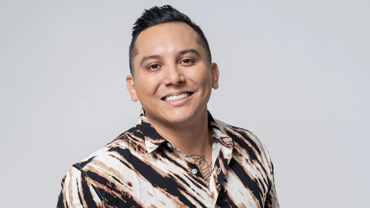 edwin luna vocalista lider banda la trakalosa de monterrey gay - Edwin Luna causa revuelo al aparecer junto a una modelo trans