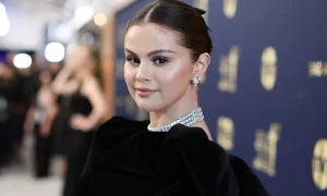 selenagomez getty 300x180 - Selena Gomez y Francia se reencuentran