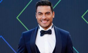 111 1660579875 carlos familia cynthia t 300x180 - Carlos Rivera rompe el silencio tras la muerte de su papá