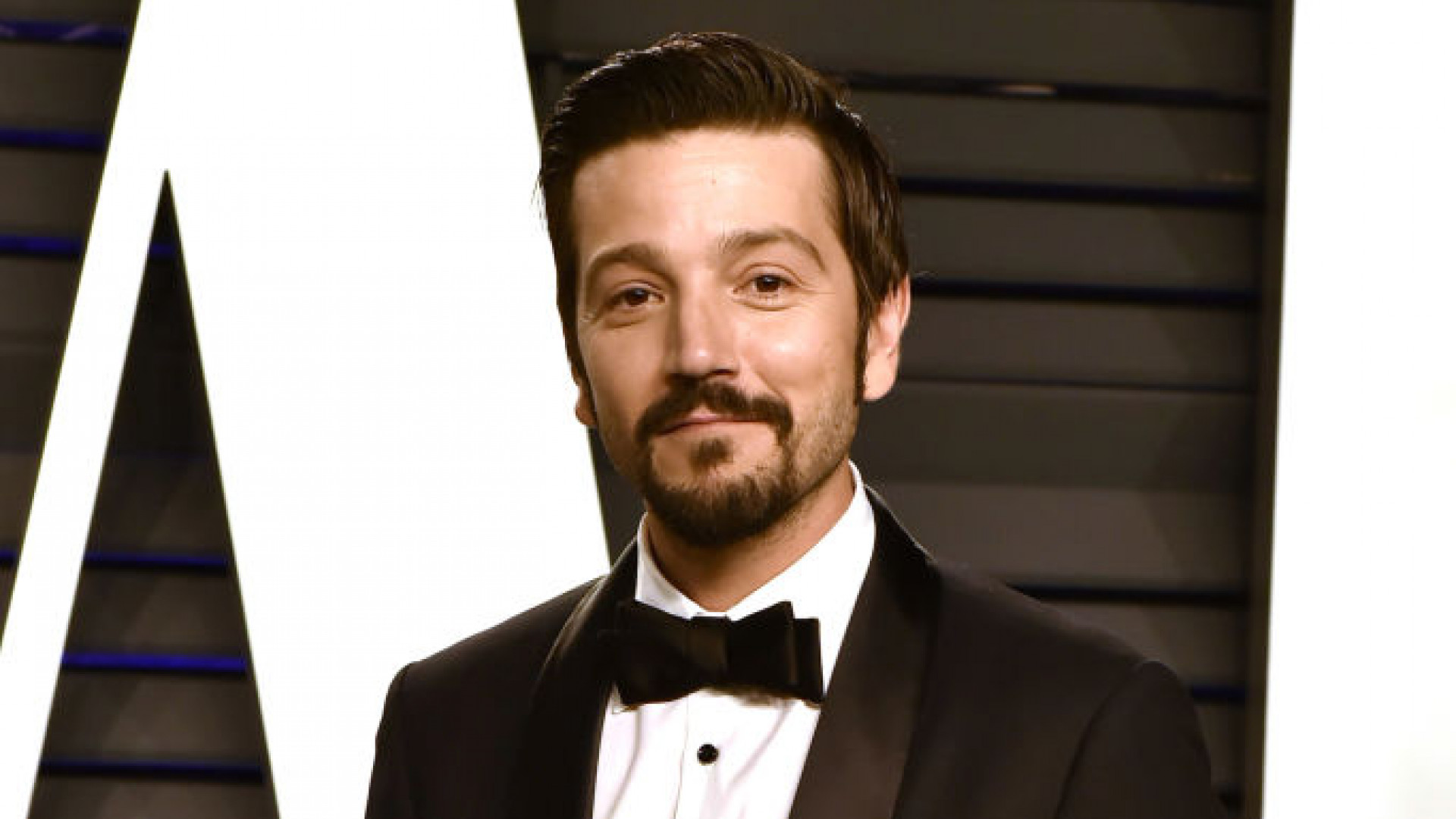 201214 4281203 Diego Luna se identifica con su personaje en - Diego Luna confiesa que la edad le jugó en contra 