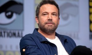 Ben Affleck revela que la secuela de contadores puede ser 1 300x180 - Ben Affleck, 'destruido' después de su boda con JLo