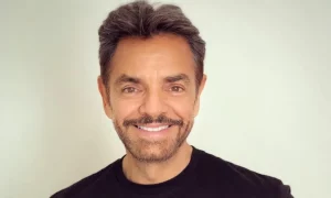 eugenio derbez crop1616877133773.jpg 554688468 300x180 - Eugenio Derbez enseña con frustración su ‘peor corte de pelo’