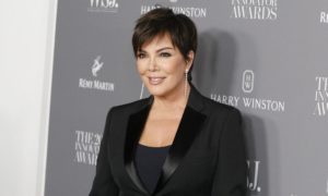 kris jenner attends the wsj magazine 2019 innovator awards news photo 1614016942 300x180 - Kris Jenner se deja ver como nunca antes