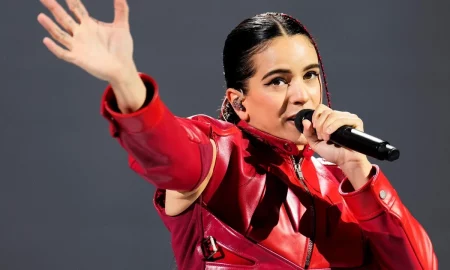 la cantante rosalia durante el   4pnNv7AyZE 1200x630  1 450x270 - Rosalía, arrasa en el Auditorio Nacional