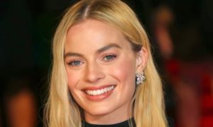 margot robbie instagram 300x180 - Margot Robbie no olvida su pasado, y así agradeció