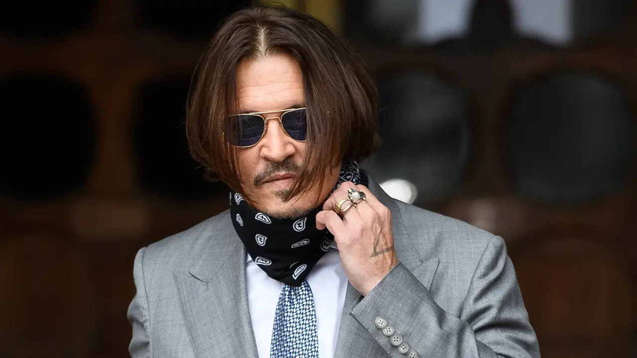 69 - Se ha confirmado relación entre Johnny Depp y su abogada