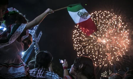 grito de independencia 15 septiembre 450x270 - Fin de semana con sabor mexicano en Las Vegas